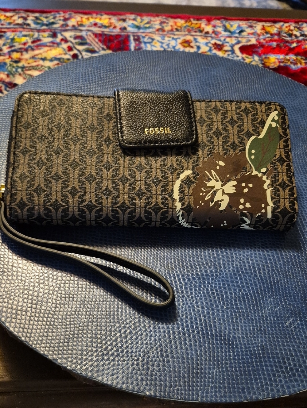 Fossil Brown Monogram Floral Zip Wristlet Wallet: L.8"×h.4". NWT.